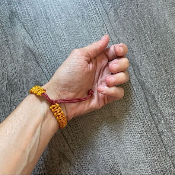 95 Paracord Bracelet NEW Unisex Goldenrod Yellow Crimson Red Handmade USA - Picture 5 of 7